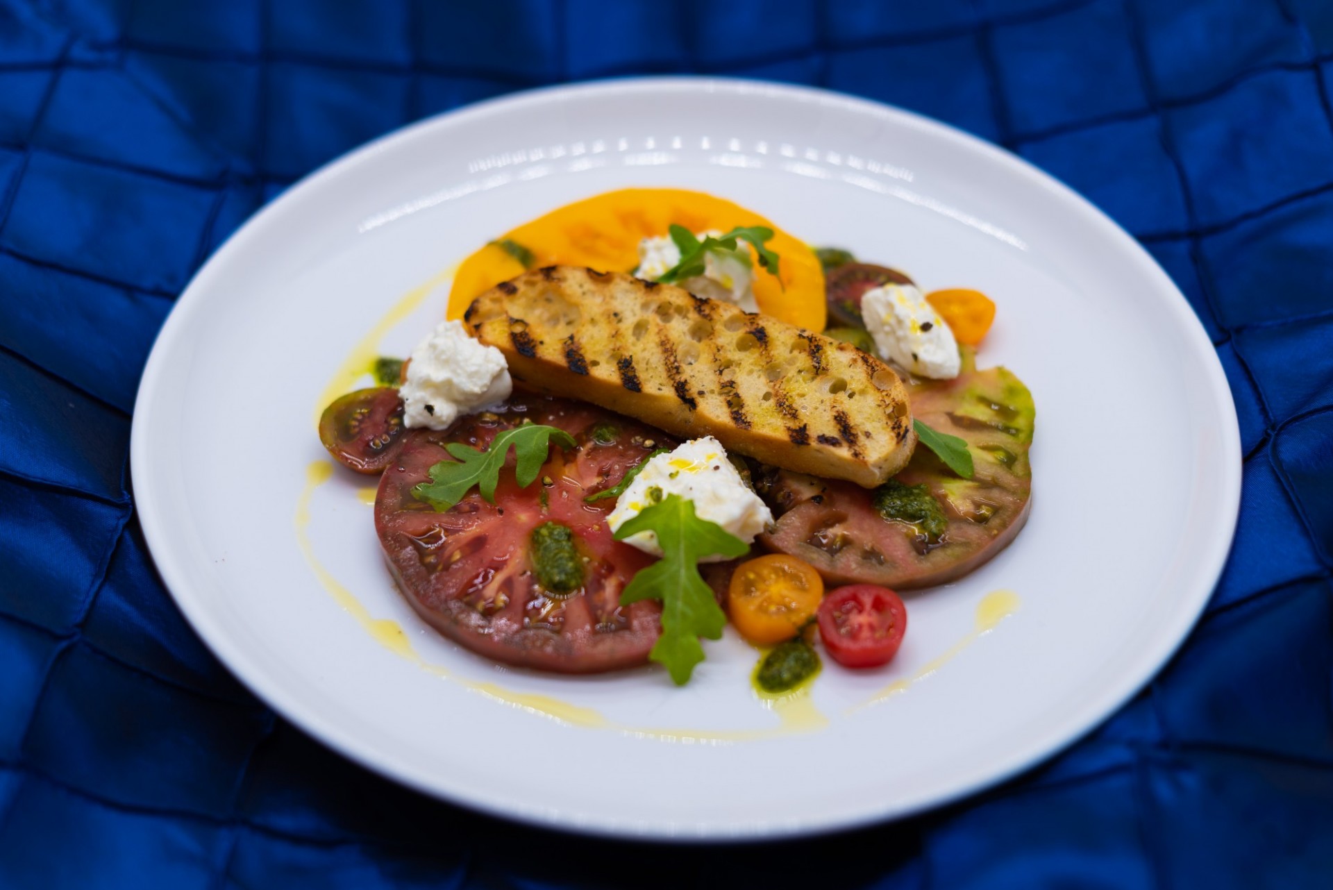 Heirloom Tomato & Burrata Salad with Basil Pesto and Grilled Ciabatta