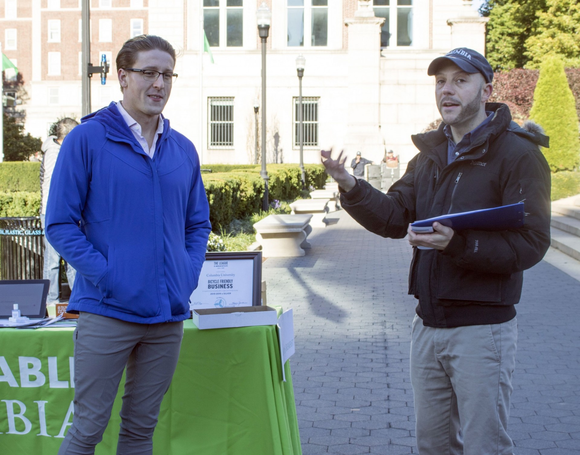 Steve Sholdra (left) receives a Sustainable Commuter award from Dan Allalemdjian at the 2018 Bike Recognition Breakfast