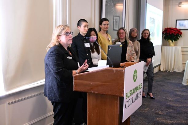 Vicki Dunn, Assistant Vice President for Columbia Dining announced Columbia’s commitment to the Mayor’s Plant-Powered Carbon Challenge. Vicki Dunn, Assistant Vice President for Columbia Dining announced Columbia’s commitment to the Mayor’s Plant-Powered Carbon Challenge.