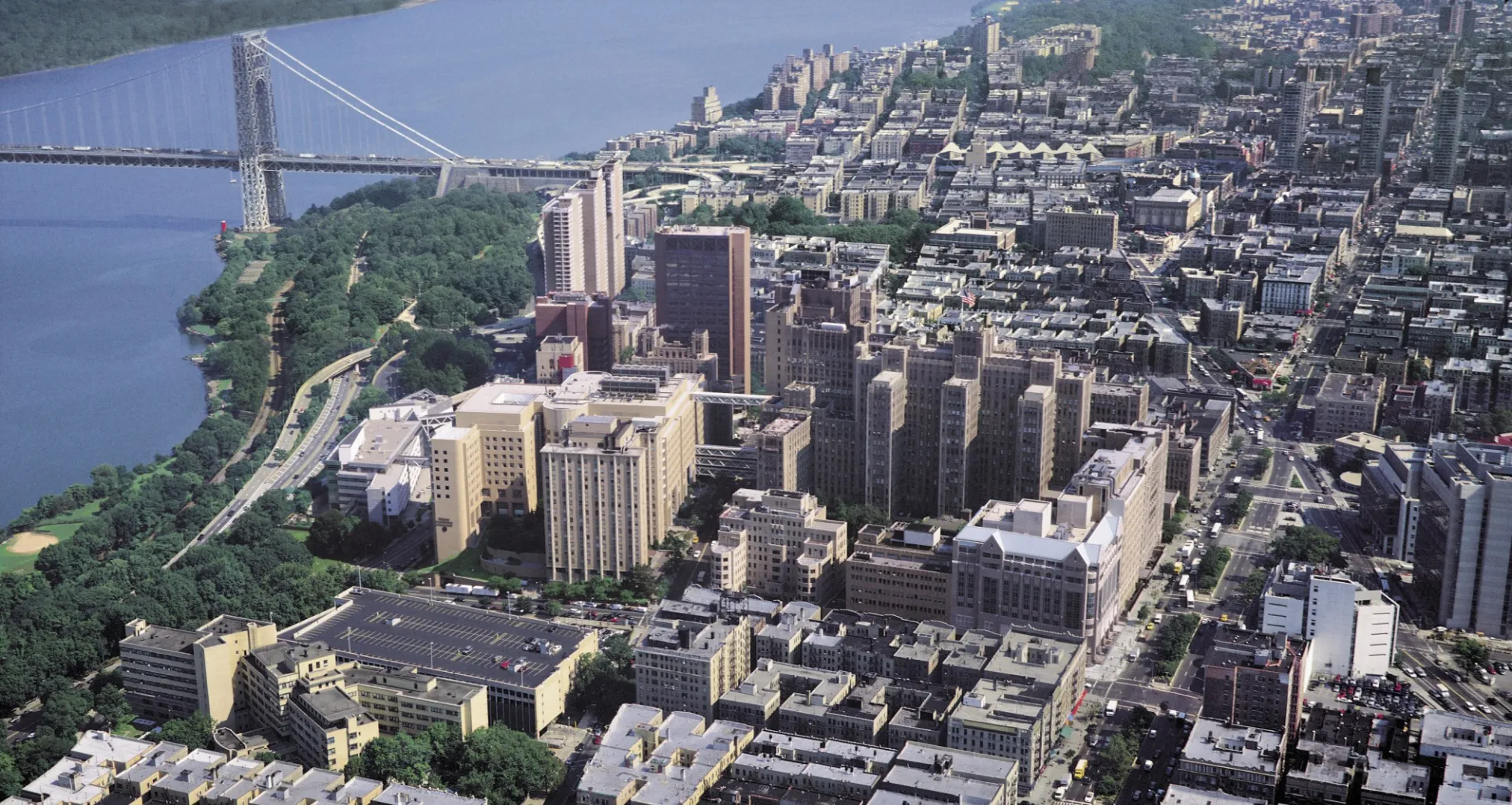 Aerial photo of upper Manhattan